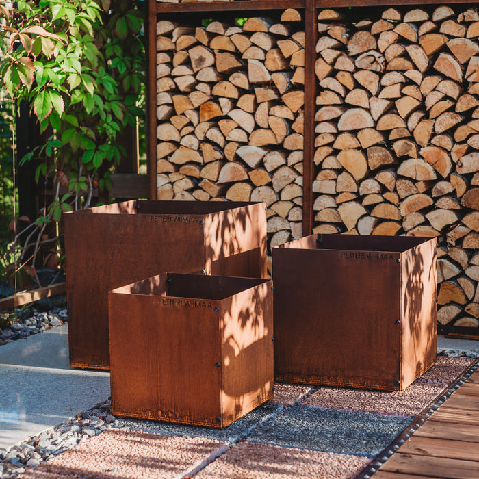 Petteri Wiimaa Corten Steel Planters Set of 3 Fiora (3 pots: S + M + L)