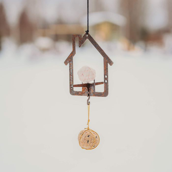 Petteri Wiimaa Bird Feeder Home