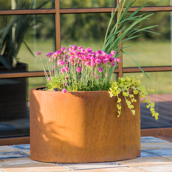 Petteri Wiimaa Corten Steel Planter Mia, Ø 60 cm (size 60x37 cm)