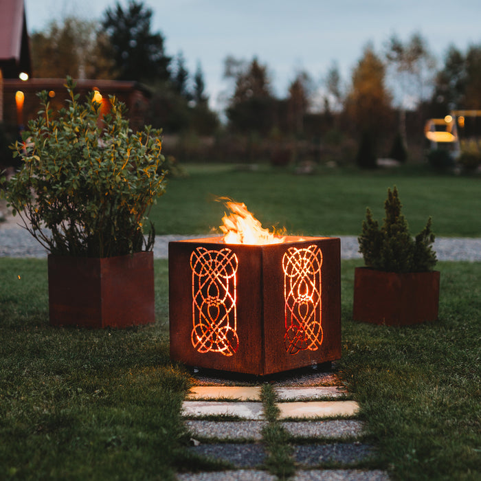 Corten Steel Fire Pit Laterna (size 48x48x48 cm)